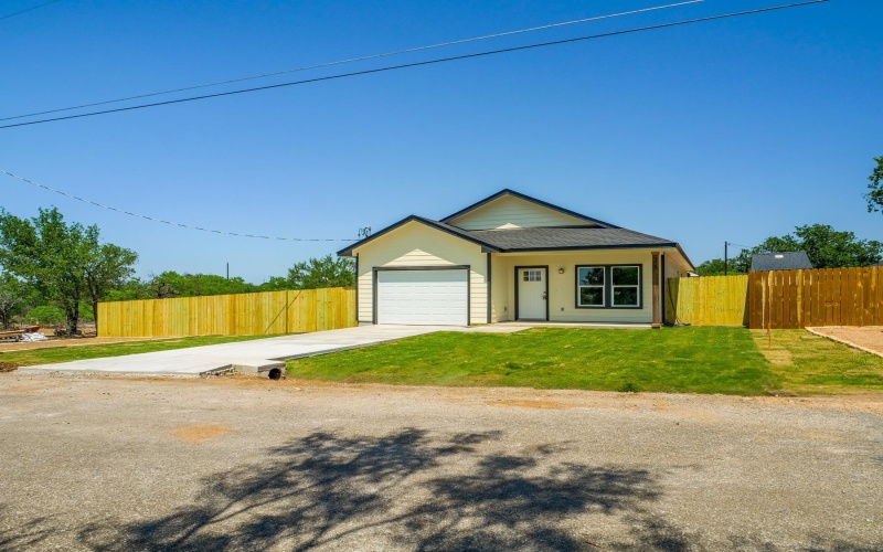 307 Cedarhill, Granite Shoals, TX 78654, 3 Bedrooms Bedrooms, ,2 BathroomsBathrooms,Residential,For Sale,307 Cedarhill,171809