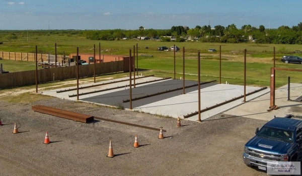 6975 PAREDES LINE RD. #Suite G, BROWNSVILLE, TX 78521, ,Commercial Lease,For Rent,6975 PAREDES LINE RD.,29761374