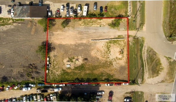 6925 PAREDES LINE RD., BROWNSVILLE, TX 78521, ,Commercial Lease,For Rent,6925 PAREDES LINE RD.,29761377