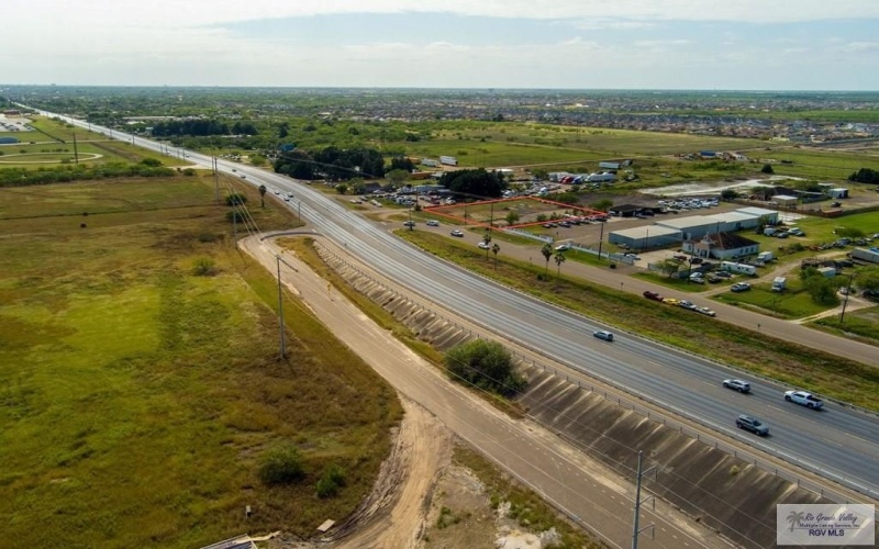 6925 PAREDES LINE RD., BROWNSVILLE, TX 78521, ,Commercial Lease,For Rent,6925 PAREDES LINE RD.,29761377