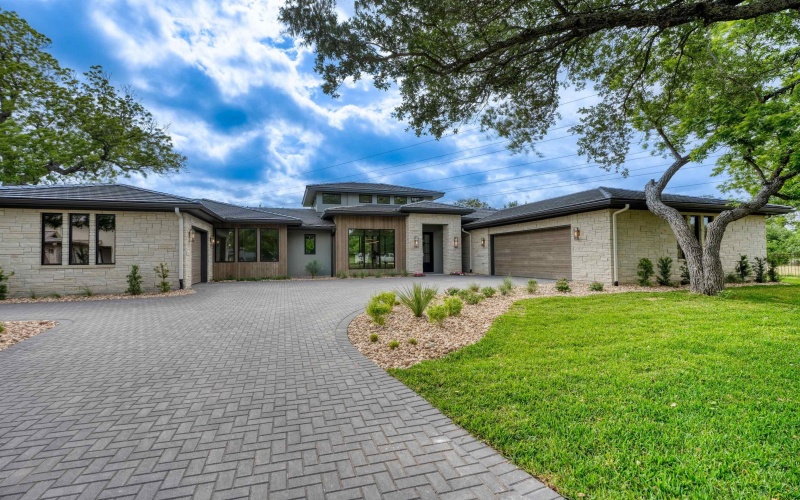 106 Edwards Circle, Horseshoe Bay, TX 78657, 3 Bedrooms Bedrooms, ,5 BathroomsBathrooms,Residential,For Sale,106 Edwards Circle,172076