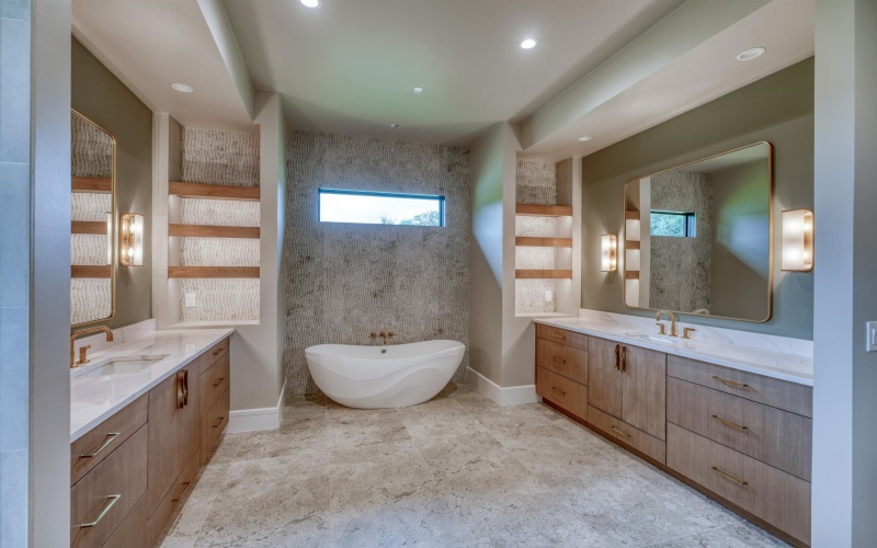 106 Edwards Circle, Horseshoe Bay, TX 78657, 3 Bedrooms Bedrooms, ,5 BathroomsBathrooms,Residential,For Sale,106 Edwards Circle,172076