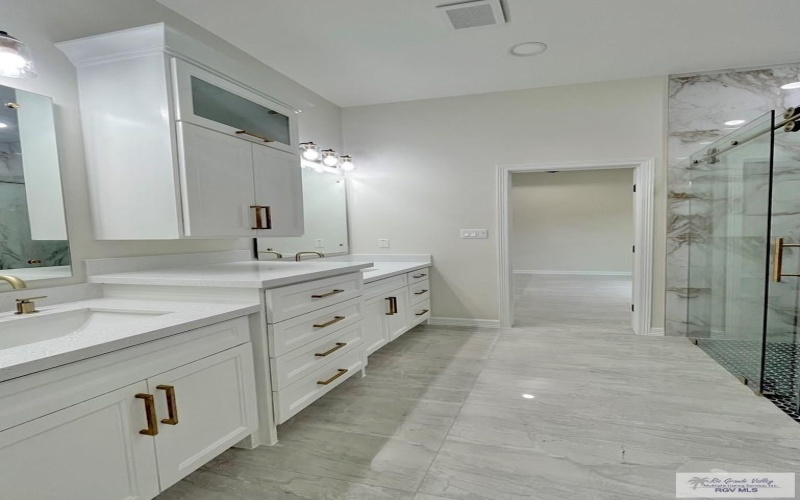 105 JUSTICE CIR, SAN BENITO, TX 78586, 3 Habitaciones Habitaciones , ,3 BañosBaños,Residential,En Venta,105 JUSTICE CIR,29761402