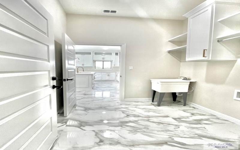 105 JUSTICE CIR, SAN BENITO, TX 78586, 3 Habitaciones Habitaciones , ,3 BañosBaños,Residential,En Venta,105 JUSTICE CIR,29761402