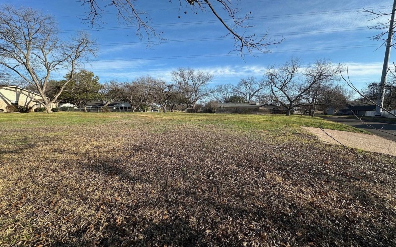 314 Mahan, Meadowlakes, TX 78654, 4 Bedrooms Bedrooms, ,5 BathroomsBathrooms,Residential,For Sale,314 Mahan,172138