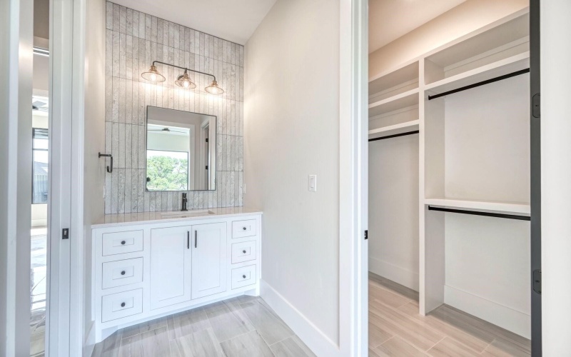 116 HOUDINI WAY, Kingsland, TX 78639, 4 Bedrooms Bedrooms, ,5 BathroomsBathrooms,Residential,For Sale,116 HOUDINI WAY,172253