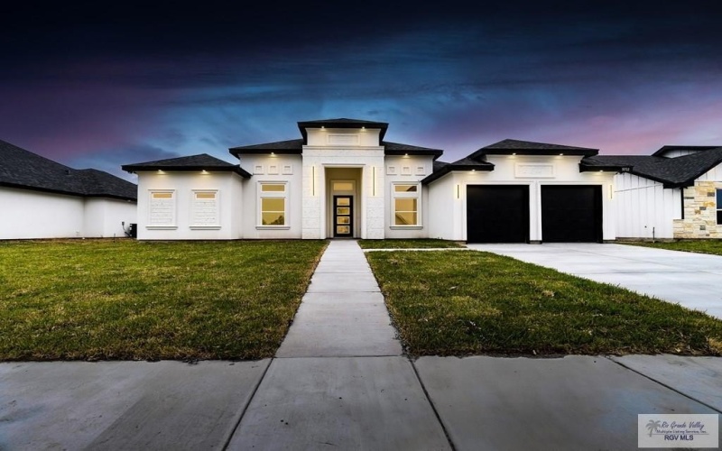 9752 HEIGHTS SOUTH, HARLINGEN, TX 78552, 4 Bedrooms Bedrooms, ,3 BathroomsBathrooms,Residential,For Sale,9752 HEIGHTS SOUTH,29761531