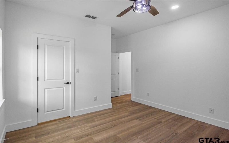 16022 RED OAK RD, Tyler, TX 75707, 4 Habitaciones Habitaciones , ,2 BañosBaños,Residential,En Venta,16022 RED OAK RD,25006516