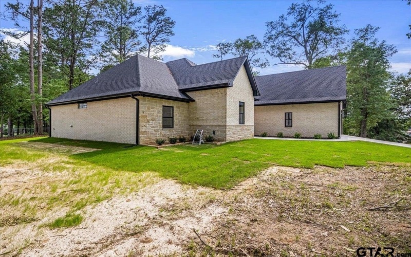 16022 RED OAK RD, Tyler, TX 75707, 4 Habitaciones Habitaciones , ,2 BañosBaños,Residential,En Venta,16022 RED OAK RD,25006516