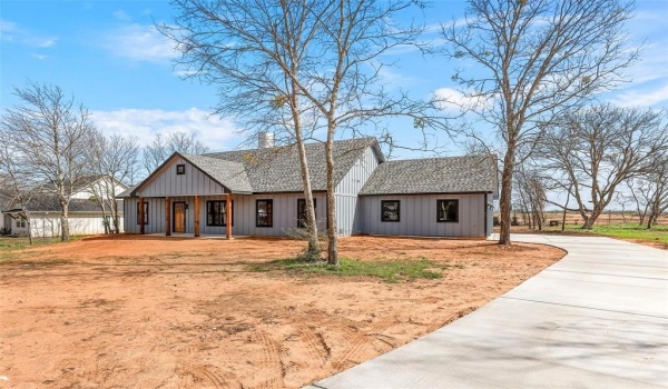 119 Bush Drive, Whitney, TX 76692, 3 Bedrooms Bedrooms, ,2 BathroomsBathrooms,Residential,For Sale,119 Bush Drive,20866797