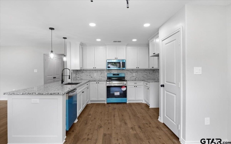 3115 W Rose St., Tyler, TX 75701, 3 Bedrooms Bedrooms, ,2 BathroomsBathrooms,Residential,For Sale,3115 W Rose St.,25006544