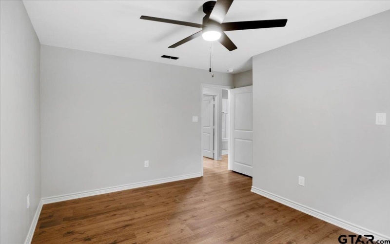 3115 W Rose St., Tyler, TX 75701, 3 Bedrooms Bedrooms, ,2 BathroomsBathrooms,Residential,For Sale,3115 W Rose St.,25006544