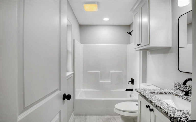 3115 W Rose St., Tyler, TX 75701, 3 Bedrooms Bedrooms, ,2 BathroomsBathrooms,Residential,For Sale,3115 W Rose St.,25006544