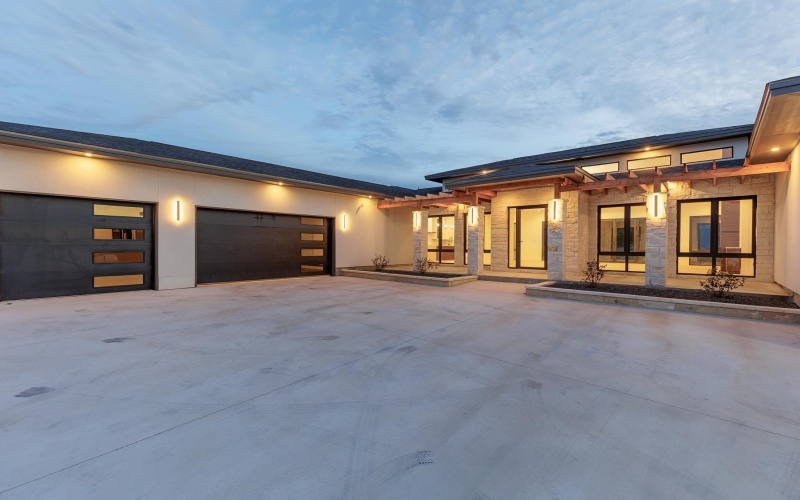 6425 Ranch Rd 962 W, Round Mountain, TX 78663-0000, 4 Bedrooms Bedrooms, ,5 BathroomsBathrooms,Residential,For Sale,6425 Ranch Rd 962 W,172301