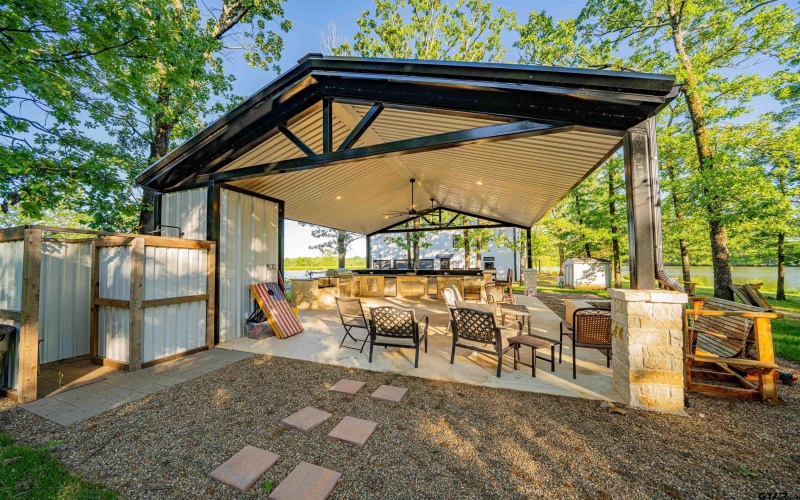 636 County Road 3330, Omaha, TX 75571, 4 Bedrooms Bedrooms, ,5 BathroomsBathrooms,Farm,For Sale,636 County Road 3330,25006589