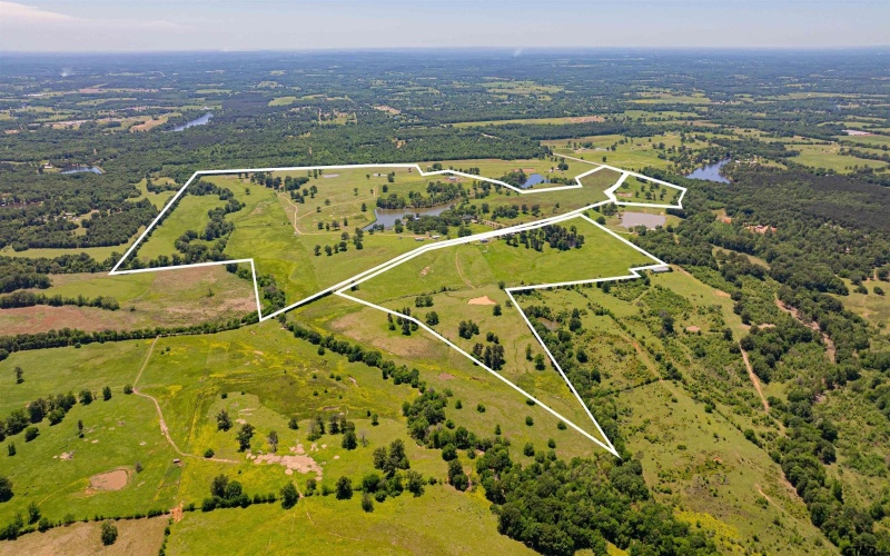 636 County Road 3330, Omaha, TX 75571, 4 Bedrooms Bedrooms, ,5 BathroomsBathrooms,Farm,For Sale,636 County Road 3330,25006589