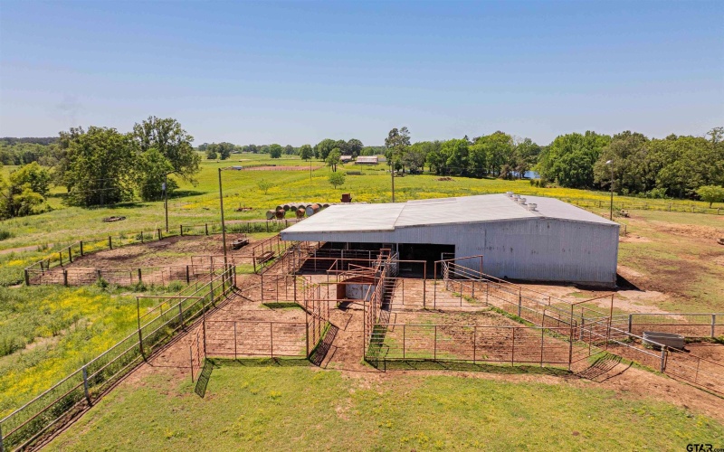 636 County Road 3330, Omaha, TX 75571, 4 Bedrooms Bedrooms, ,5 BathroomsBathrooms,Farm,For Sale,636 County Road 3330,25006589