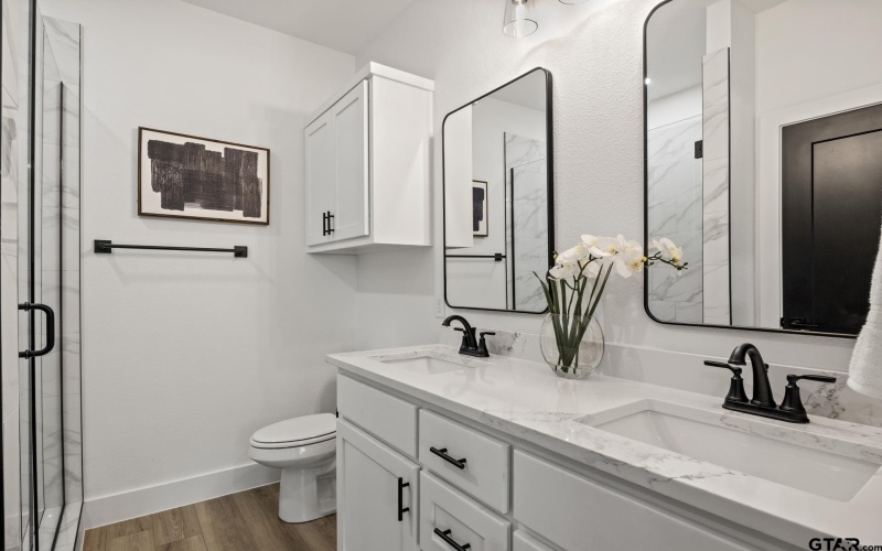 188 W 17th, Mount Pleasant, TX 75455, 3 Bedrooms Bedrooms, ,2 BathroomsBathrooms,Residential,For Sale,188 W 17th,25006598