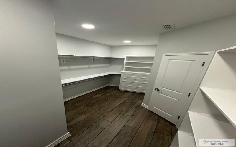 2299 ATHENS ST., BROWNSVILLE, TX 78520, 4 Habitaciones Habitaciones , ,3 BañosBaños,Residential,En Venta,2299 ATHENS ST.,29761752