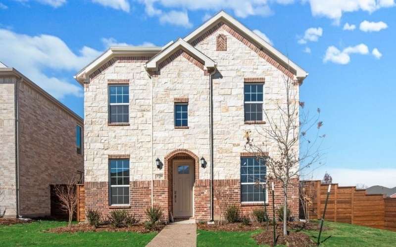 3504 Falcon Field Drive, Mesquite, TX 75181, 3 Bedrooms Bedrooms, ,2 BathroomsBathrooms,Residential,For Sale,3504 Falcon Field Drive,20868867