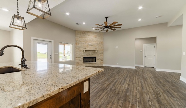 138 Friend's Wood Avenue, Kingsland, TX 78639, 3 Bedrooms Bedrooms, ,2 BathroomsBathrooms,Residential,For Sale,138 Friend's Wood Avenue,172508