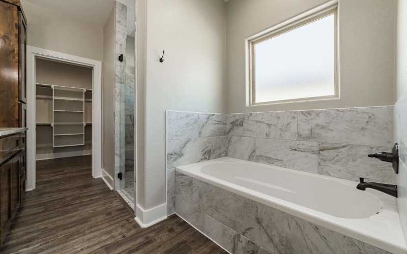 138 Friend's Wood Avenue, Kingsland, TX 78639, 3 Bedrooms Bedrooms, ,2 BathroomsBathrooms,Residential,For Sale,138 Friend's Wood Avenue,172508