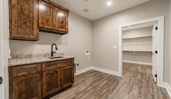 138 Friend's Wood Avenue, Kingsland, TX 78639, 3 Bedrooms Bedrooms, ,2 BathroomsBathrooms,Residential,For Sale,138 Friend's Wood Avenue,172508