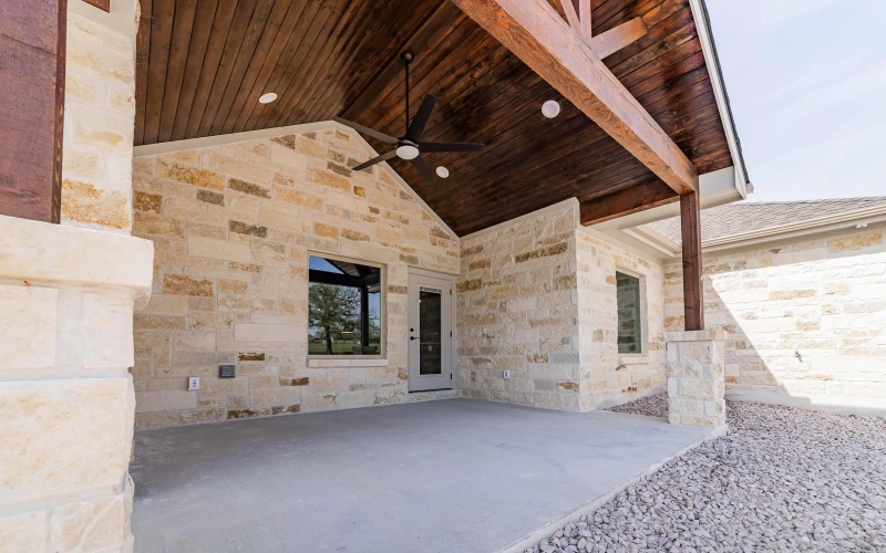 138 Friend's Wood Avenue, Kingsland, TX 78639, 3 Bedrooms Bedrooms, ,2 BathroomsBathrooms,Residential,For Sale,138 Friend's Wood Avenue,172508