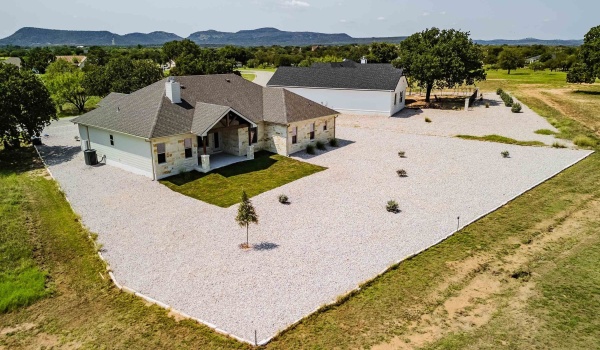 138 Friend's Wood Avenue, Kingsland, TX 78639, 3 Bedrooms Bedrooms, ,2 BathroomsBathrooms,Residential,For Sale,138 Friend's Wood Avenue,172508