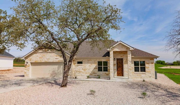138 Friend's Wood Avenue, Kingsland, TX 78639, 3 Bedrooms Bedrooms, ,2 BathroomsBathrooms,Residential,For Sale,138 Friend's Wood Avenue,172508