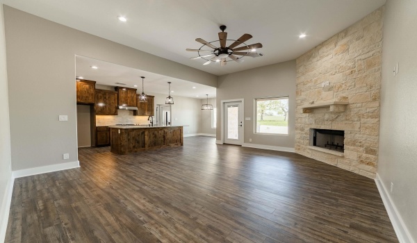 138 Friend's Wood Avenue, Kingsland, TX 78639, 3 Bedrooms Bedrooms, ,2 BathroomsBathrooms,Residential,For Sale,138 Friend's Wood Avenue,172508