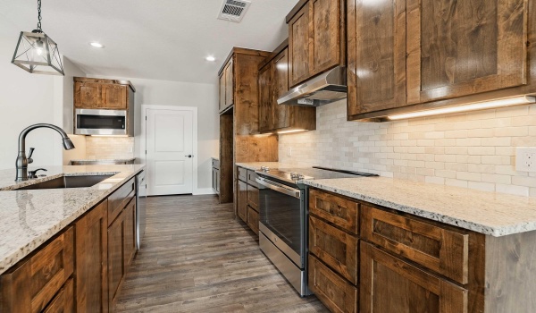 138 Friend's Wood Avenue, Kingsland, TX 78639, 3 Bedrooms Bedrooms, ,2 BathroomsBathrooms,Residential,For Sale,138 Friend's Wood Avenue,172508