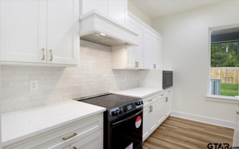 9512 FRIEDLANDER WAY, Tyler, TX 75703, 4 Habitaciones Habitaciones , ,3 BañosBaños,Residential,En Venta,9512 FRIEDLANDER WAY,25006761