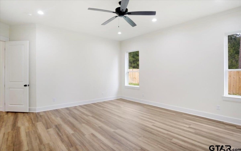 9512 FRIEDLANDER WAY, Tyler, TX 75703, 4 Habitaciones Habitaciones , ,3 BañosBaños,Residential,En Venta,9512 FRIEDLANDER WAY,25006761