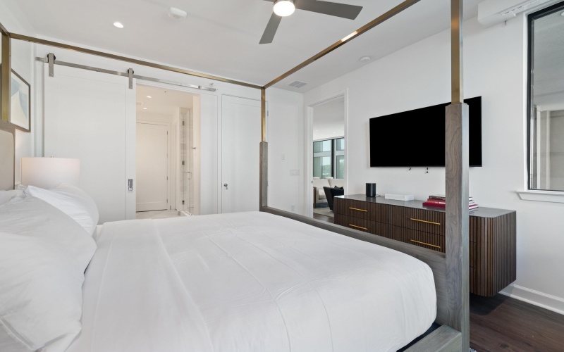 82 Island Drive #8301 #82 Island Dr Bldg 8 #8301, Horseshoe Bay, TX 78657, 3 Bedrooms Bedrooms, ,3 BathroomsBathrooms,Residential,For Sale,82 Island Drive #8301,172860