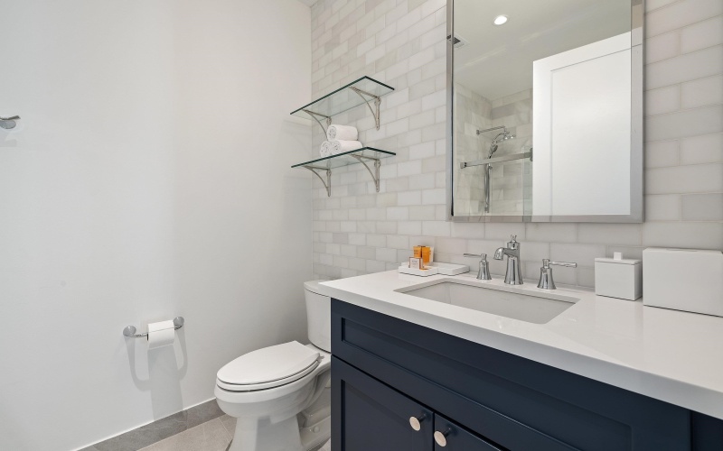 82 Island Drive #8301 #82 Island Dr Bldg 8 #8301, Horseshoe Bay, TX 78657, 3 Bedrooms Bedrooms, ,3 BathroomsBathrooms,Residential,For Sale,82 Island Drive #8301,172860