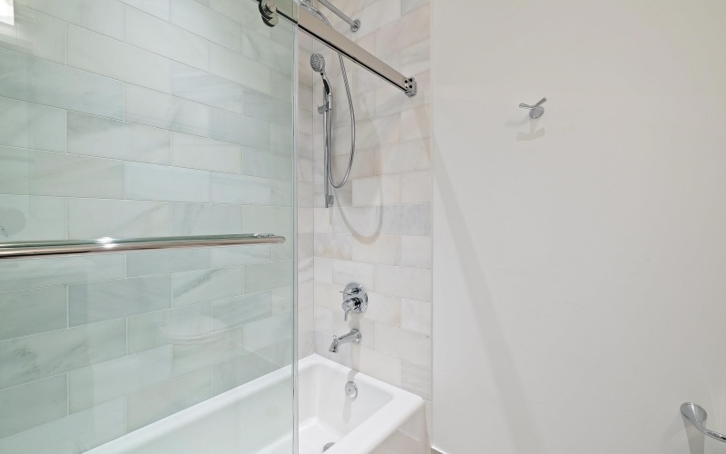 82 Island Drive #8301 #82 Island Dr Bldg 8 #8301, Horseshoe Bay, TX 78657, 3 Bedrooms Bedrooms, ,3 BathroomsBathrooms,Residential,For Sale,82 Island Drive #8301,172860