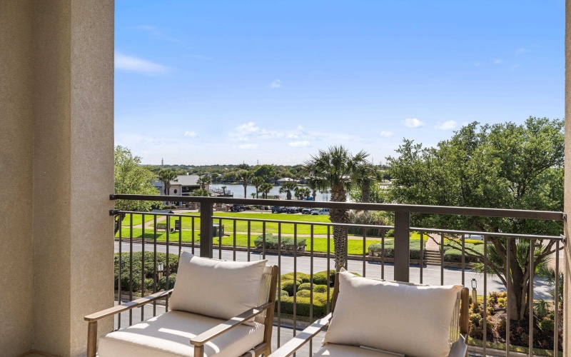82 Island Drive #8301 #82 Island Dr Bldg 8 #8301, Horseshoe Bay, TX 78657, 3 Bedrooms Bedrooms, ,3 BathroomsBathrooms,Residential,For Sale,82 Island Drive #8301,172860