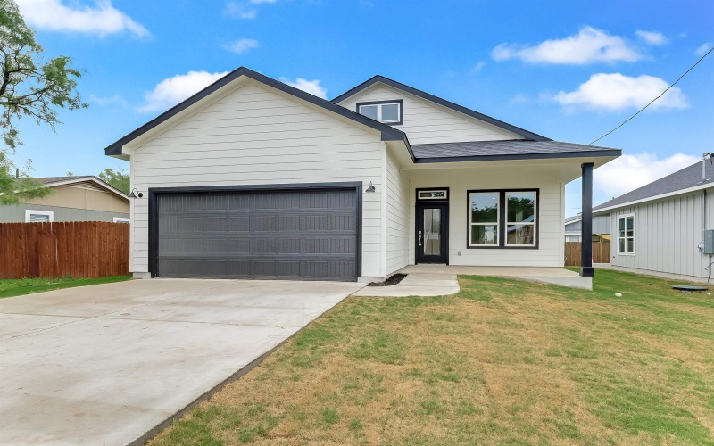 650 Aspen Lane, Cottonwood Shores, TX 78657, 3 Bedrooms Bedrooms, ,2 BathroomsBathrooms,Residential,For Sale,650 Aspen Lane,172910