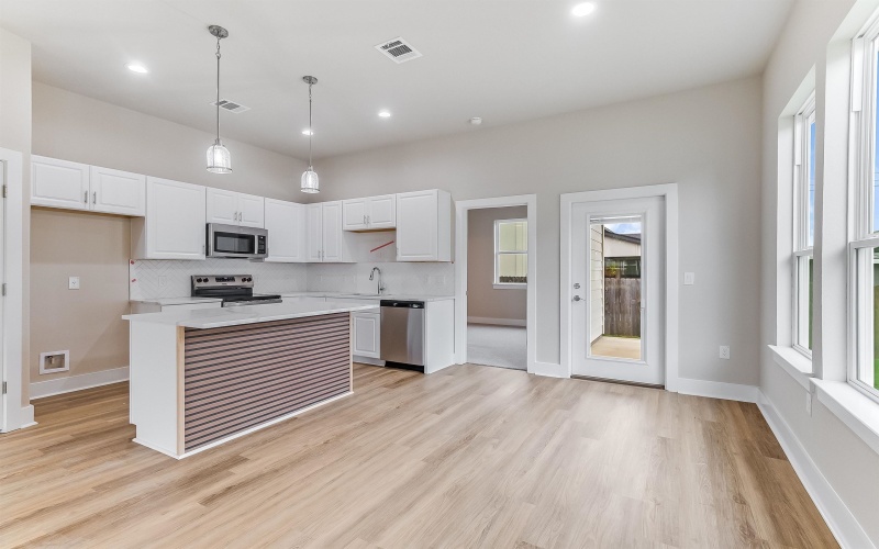 650 Aspen Lane, Cottonwood Shores, TX 78657, 3 Bedrooms Bedrooms, ,2 BathroomsBathrooms,Residential,For Sale,650 Aspen Lane,172910