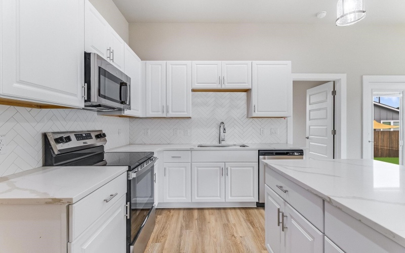 650 Aspen Lane, Cottonwood Shores, TX 78657, 3 Bedrooms Bedrooms, ,2 BathroomsBathrooms,Residential,For Sale,650 Aspen Lane,172910