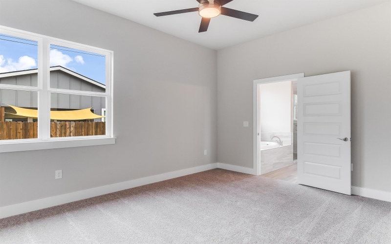 652 Aspen Lane, Cottonwood Shores, TX 78657, 3 Habitaciones Habitaciones , ,2 BañosBaños,Residential,En Venta,652 Aspen Lane,172911