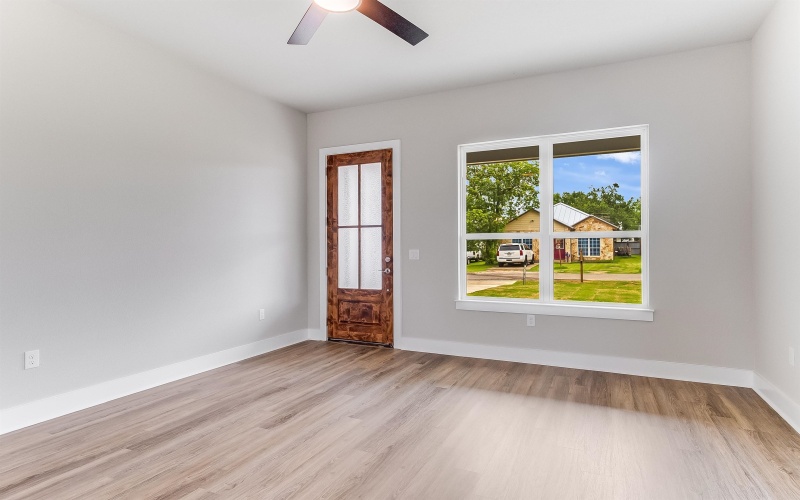 652 Aspen Lane, Cottonwood Shores, TX 78657, 3 Habitaciones Habitaciones , ,2 BañosBaños,Residential,En Venta,652 Aspen Lane,172911