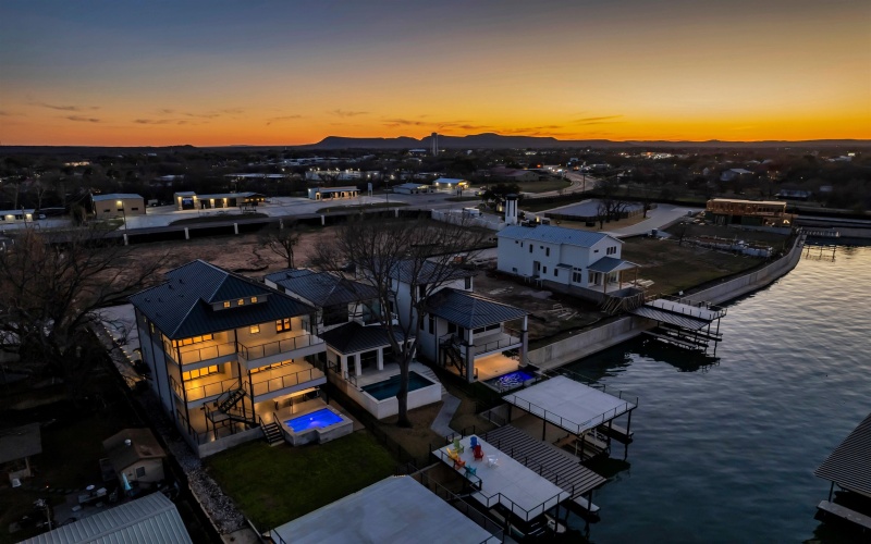 300 Lake Street, Kingsland, TX 78639, 4 Bedrooms Bedrooms, ,5 BathroomsBathrooms,Residential,For Sale,300 Lake Street,172944