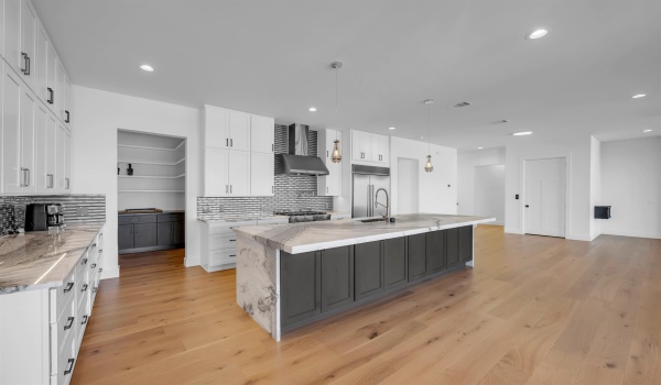300 Lake Street, Kingsland, TX 78639, 4 Bedrooms Bedrooms, ,5 BathroomsBathrooms,Residential,For Sale,300 Lake Street,172944