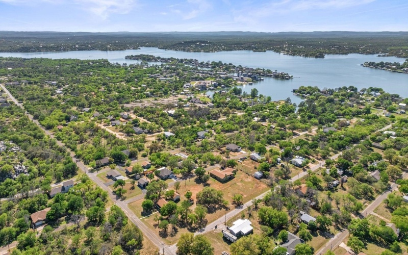 208 Norwood Drive, Granite Shoals, TX 78654, 4 Bedrooms Bedrooms, ,3 BathroomsBathrooms,Residential,For Sale,208 Norwood Drive,173062
