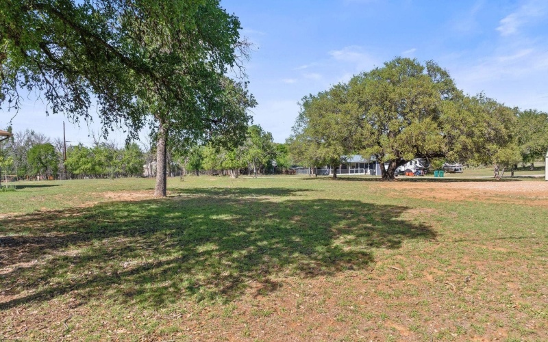 208 Norwood Drive, Granite Shoals, TX 78654, 4 Bedrooms Bedrooms, ,3 BathroomsBathrooms,Residential,For Sale,208 Norwood Drive,173062
