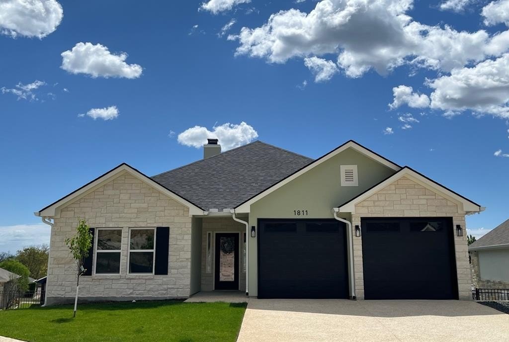 1811 Chateau Lane, Kerrville, TX 78028, 4 Habitaciones Habitaciones , ,2 BañosBaños,Residential,En Venta,1811 Chateau Lane,114390