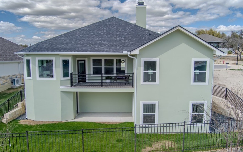 1811 Chateau Lane, Kerrville, TX 78028, 4 Habitaciones Habitaciones , ,2 BañosBaños,Residential,En Venta,1811 Chateau Lane,114390