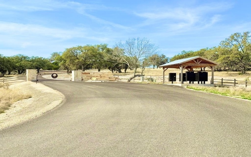 Pinnacle Dr, Fredericksburg, TX 78624, 4 Bedrooms Bedrooms, ,2 BathroomsBathrooms,Residential,For Sale,Pinnacle Dr,116138
